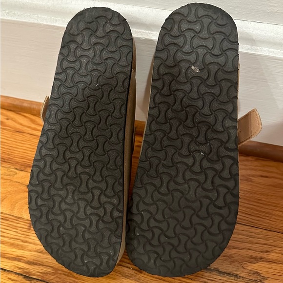 Suede Clogs - Picture 2 of 3